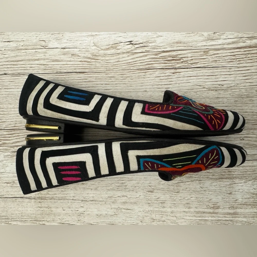 Artesanías El Paisaje Artisanal Handmade Colombian Embroidered Slip On Shoes 39